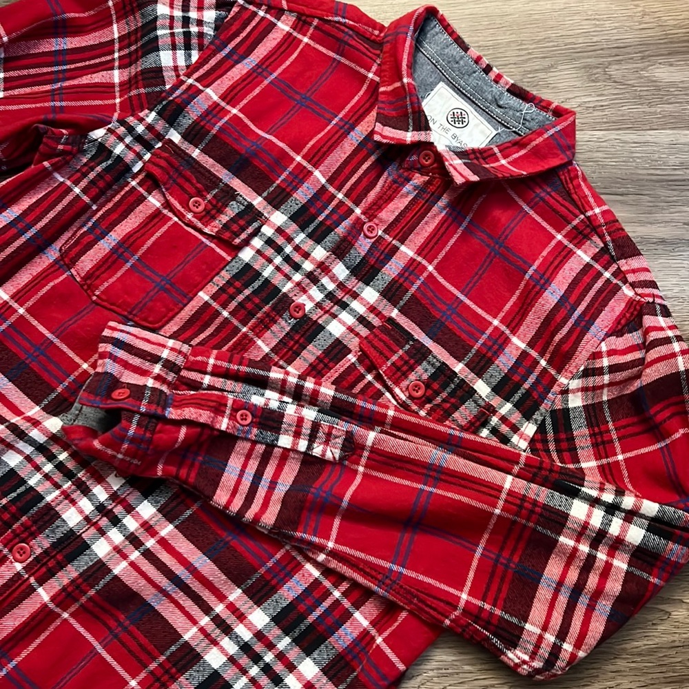Men’s Flannel Button Down